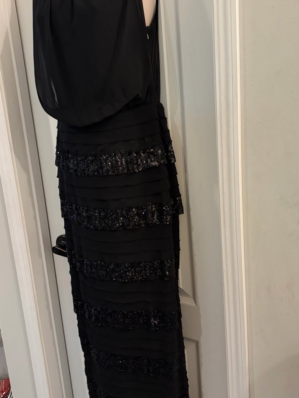Aidan by Aidan Mattox Tiered Sequin Black Chiffon Gown EUC SZ 6 - Picture 6 of 9